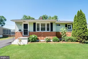 329 Tamara Cir, Newark, DE 19711 - Photo 3
