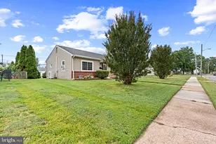 66 Chesterfield Dr, New Castle, DE 19720 - Photo 1