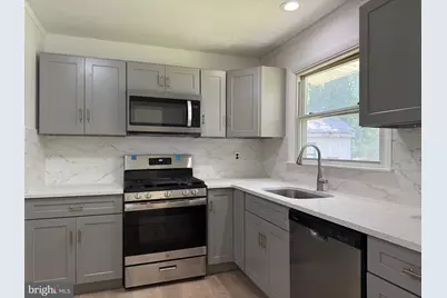 148 W Edinburgh Drive, New Castle, DE 19720 - Photo 3
