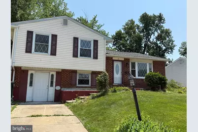 148 W Edinburgh Drive, New Castle, DE 19720 - Photo 1