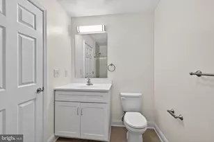531 E 8th St, Wilmington, DE 19801 - Photo 11