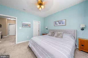 1137 Worth Lane, Claymont, DE 19703 - Photo 17