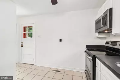 301 Decalb Avenue, Wilmington, DE 19804 - Photo 9