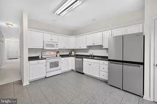 463 Sweetman Dr, Bear, DE 19701 - Photo 3