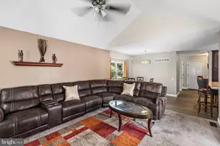 113 Buena Vista Dr, New Castle, DE 19720 - Photo 11