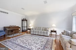 28 W Periwinkle Ln, Newark, DE 19711 - Photo 5