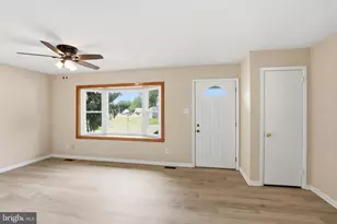 60 Holden Dr, New Castle, DE 19720 - Photo 9