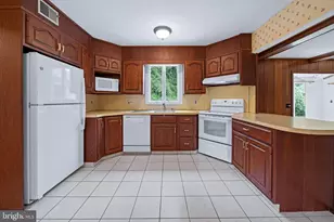 21 Brooklet Dr, Wilmington, DE 19810 - Photo 11