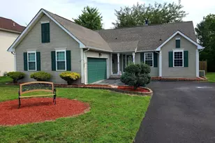 67 Charles Dr, New Castle, DE 19720 - Photo 1