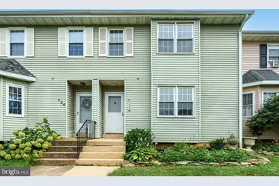 132 E Green Valley Circle, Newark, DE 19711 - Photo 1