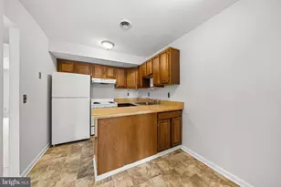132 E Green Valley Cir, Newark, DE 19711 - Photo 5