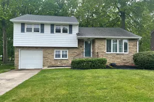 202 Alders Dr, Wilmington, DE 19803 - Photo 1