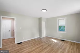 311 Minquadale Blvd, New Castle, DE 19720 - Photo 5
