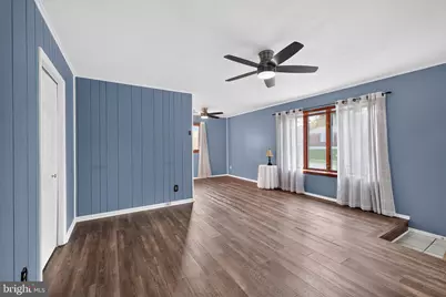 153 W Edinburgh Drive, New Castle, DE 19720 - Photo 3