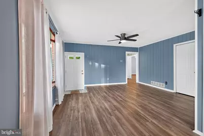 153 W Edinburgh Drive, New Castle, DE 19720 - Photo 5