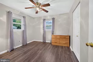 153 W Edinburgh Dr, New Castle, DE 19720 - Photo 13