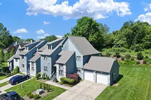 109 Foxfire Dr, Newark, DE 19711 - Photo 1