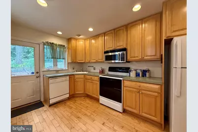 924 Lovering Avenue, Wilmington, DE 19806 - Photo 9