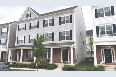 949 Manor Avenue N, Claymont, DE 19703 - Photo 1