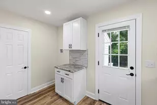 17 Varmar Dr, New Castle, DE 19720 - Photo 9