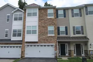 707 S Twin Lakes Blvd, Newark, DE 19711 - Photo 1