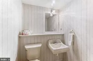 261 Oakfield Dr, Newark, DE 19713 - Photo 17