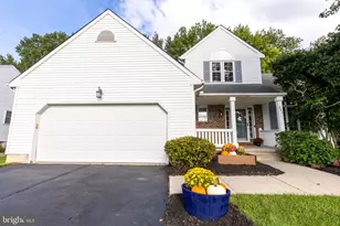 223 E Flagstone Dr, Newark, DE 19702 - Photo 3