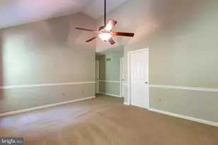 223 E Flagstone Dr, Newark, DE 19702 - Photo 19