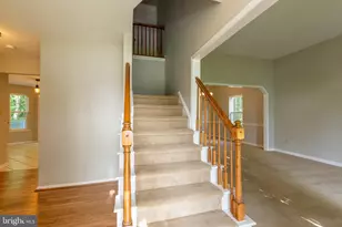 223 E Flagstone Dr, Newark, DE 19702 - Photo 5