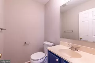 223 E Flagstone Dr, Newark, DE 19702 - Photo 15