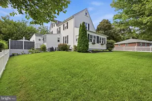 2432 W Parris Dr, Wilmington, DE 19808 - Photo 15