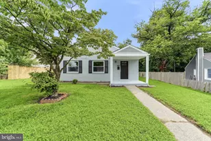 304 Frazer Pl, New Castle, DE 19720 - Photo 1