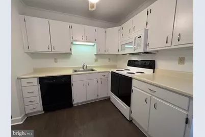 5420 Valley Green Drive #D4, Wilmington, DE 19808 - Photo 3