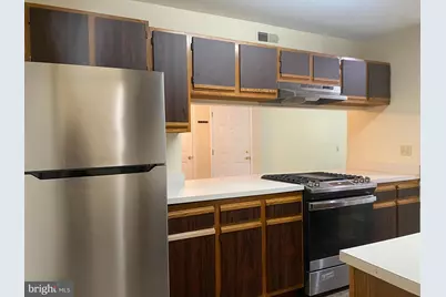 2004 Waters Edge Drive, Newark, DE 19702 - Photo 5