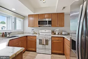 2708 Creekside Dr, Newark, DE 19711 - Photo 9