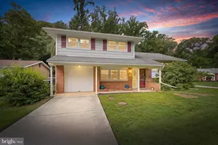 27 Duvall Ct, Wilmington, DE 19808 - Photo 1