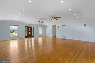 114 Matthew Dr, Bear, DE 19701 - Photo 3