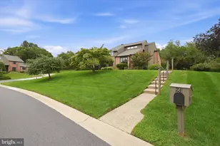 24 Downs Dr, Wilmington, DE 19807 - Photo 3