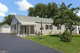 16 Lea Rd, New Castle, DE 19720 - Photo 1