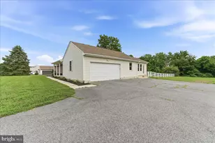 111 Sycamore Ln, Townsend, DE 19734 - Photo 3