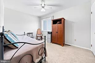 225 E Green Valley Cir, Newark, DE 19711 - Photo 17