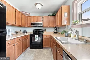 225 E Green Valley Cir, Newark, DE 19711 - Photo 13