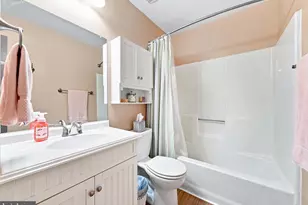 225 E Green Valley Cir, Newark, DE 19711 - Photo 19