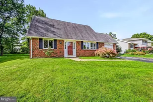 937 Alexandria Dr, Newark, DE 19711 - Photo 1