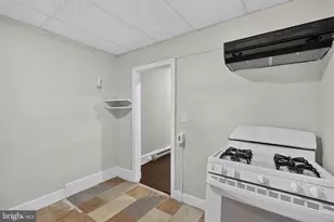 617 W 9th St, Wilmington, DE 19801 - Photo 13