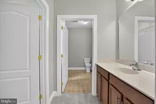 3000 Fountainview Cir, Newark, DE 19713 - Photo 7
