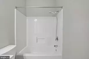3000 Fountainview Cir, Newark, DE 19713 - Photo 1