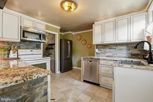 31 W Salisbury Dr, Wilmington, DE 19809 - Photo 7