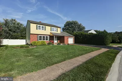 307 E Roosevelt Avenue, New Castle, DE 19720 - Photo 1