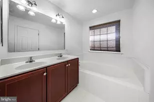 709 Observatory Dr, Bear, DE 19701 - Photo 27